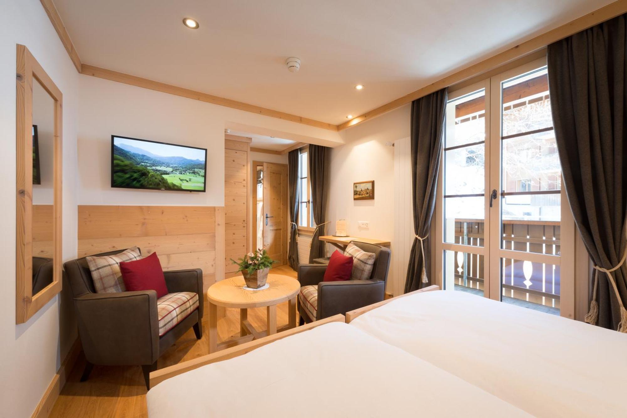 Alpenrose - A Family Affair Since 1881 Hotel